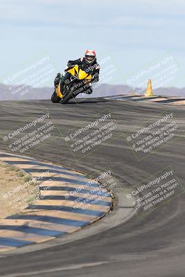 media/Nov-16-2025-Race Pace (Sun) [[8c5fa54630]]/Verified Riders/1-Turns 9 and 10 (925am)/